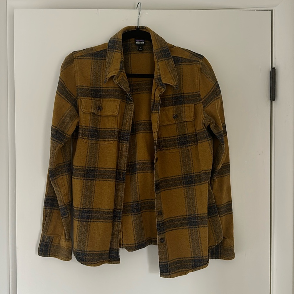 ***Patagonia*** Organic Cotton Womens Flannel, small, dark blue/golden yellow